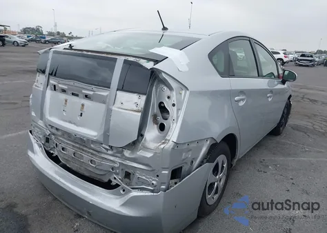 2015 Toyota Prius z USA, uszkodzony, nr VIN JTDKN3DU5F1931380